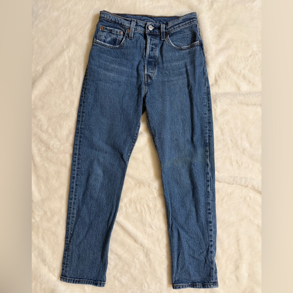 Levi's Women's Straight Leg Blue Jeans